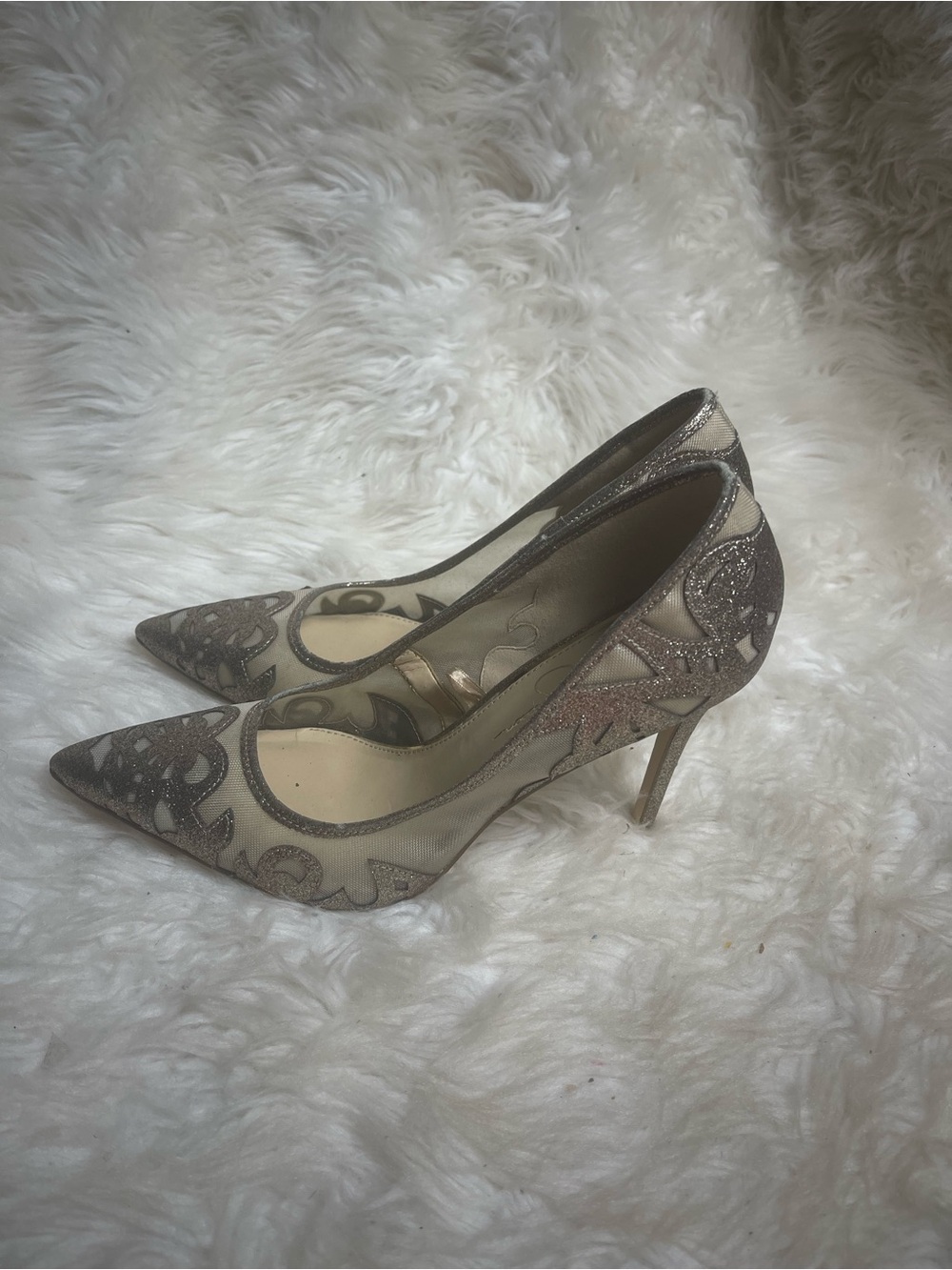 Jessica Simpson Pointed-Toe Heels in Champagne Glitter Mesh SZ10